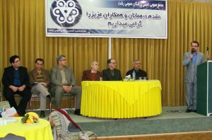 دکتر مهرداد محمودی ضمن تاکید بر حفظ وحدت در انجمن، از عملکرد هیات مدیره تقدیر و از تامین اجتماعی استان انتقاد می‌کند.